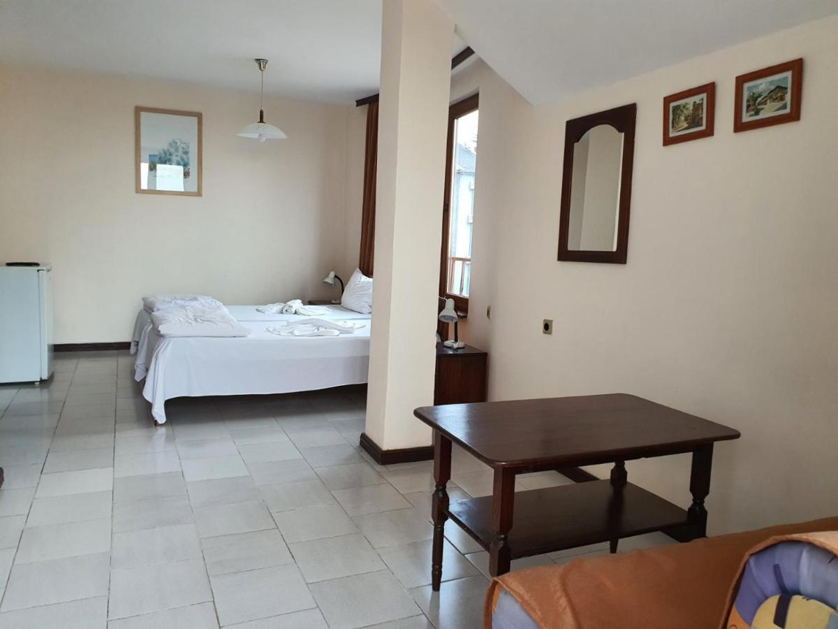 Lazur Hotel Ravda Bagian luar foto