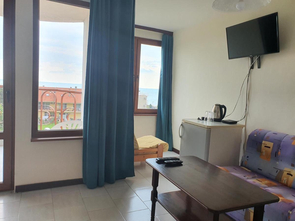 Lazur Hotel Ravda Bagian luar foto