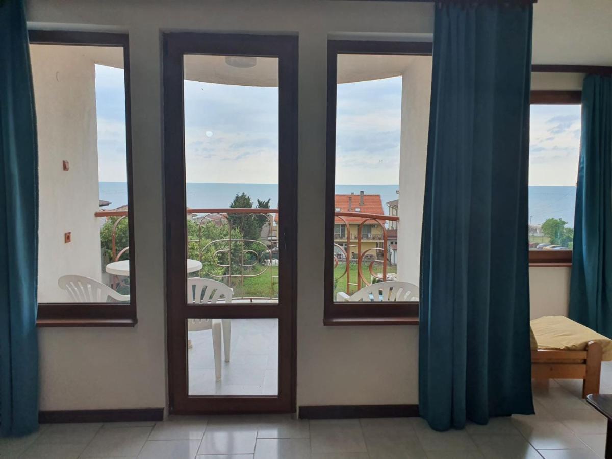 Lazur Hotel Ravda Bagian luar foto