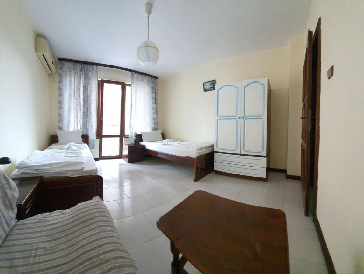 Lazur Hotel Ravda Bagian luar foto