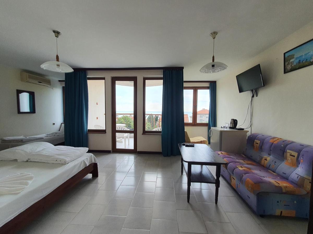 Lazur Hotel Ravda Bagian luar foto